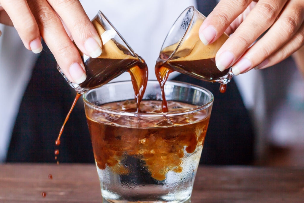 Americano Kaffee Herkunft, Zubereitung und Tipps [+Rezept]